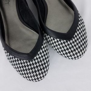 Ann Taylor LOFT Flats 7